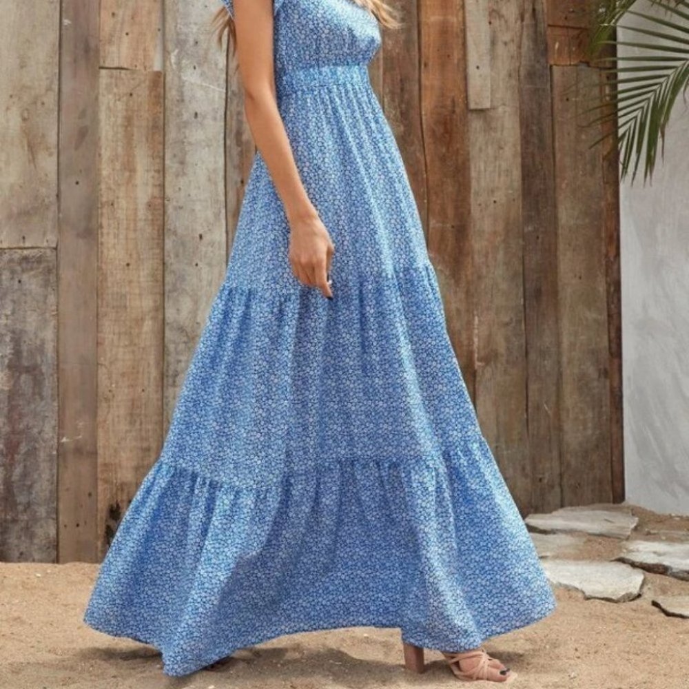Ditsy Print Ruffle Hem Maxi Dress - Picture 3 of 7